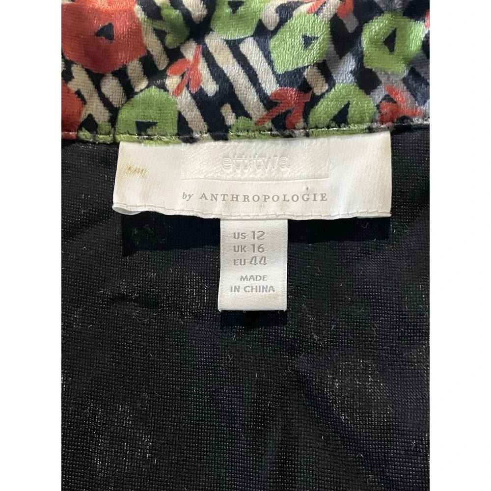 Ettitwa Anthropologie Velvet Wrap Blazer Jacket Size 12 Red Poppy‎ Black Crop